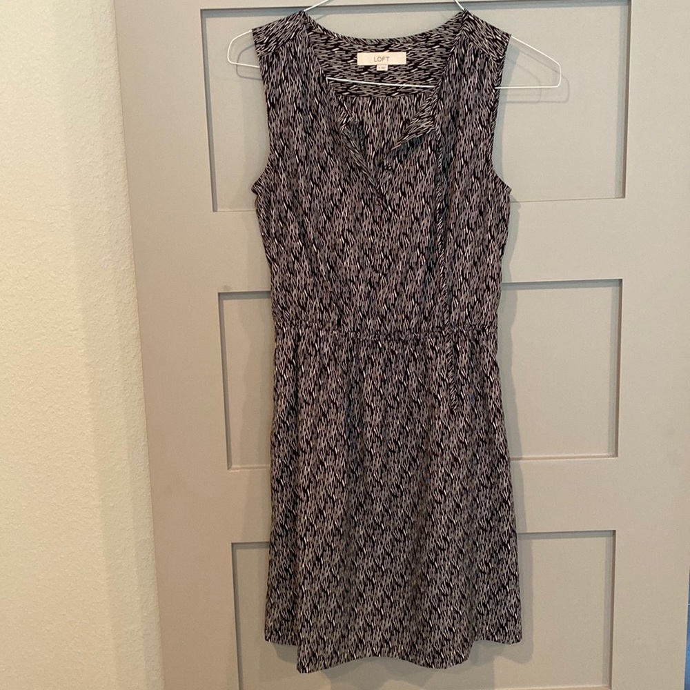 Loft sleeveless dress. Perfect condition!!